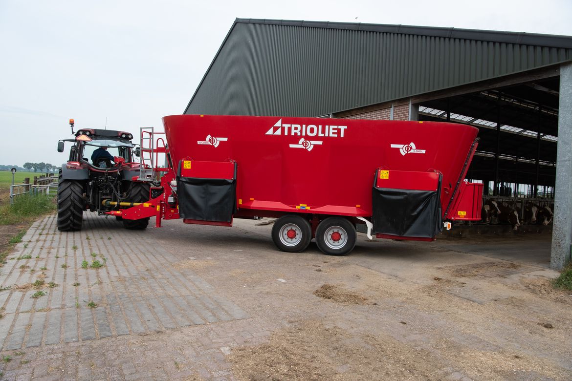 voermengwagen melkvee mengkuip