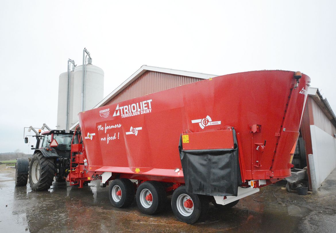 voermengwagen stroblazer stroverdeler